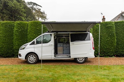 Lot 2020 Ford Custom Camper