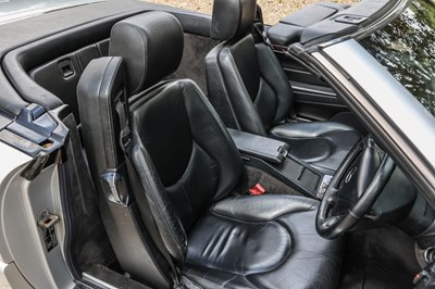 Lot 281 - 2000 Mercedes-Benz 280 SL