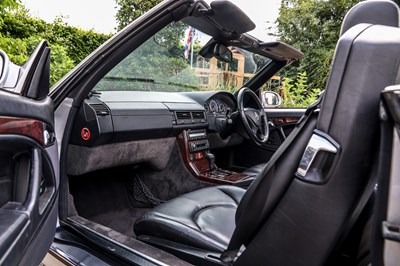 Lot 281 - 2000 Mercedes-Benz 280 SL