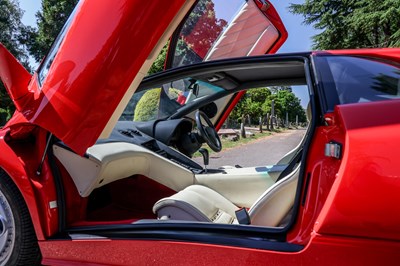 Lot 213 - 1994 Lamborghini Diablo VT