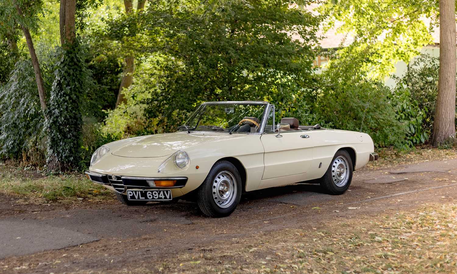 Lot 1980 Alfa Romeo Spider 2000