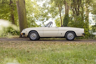 Lot 1980 Alfa Romeo Spider 2000