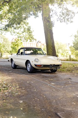 Lot 1980 Alfa Romeo Spider 2000