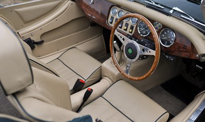 Lot 1990 Morgan Plus 8