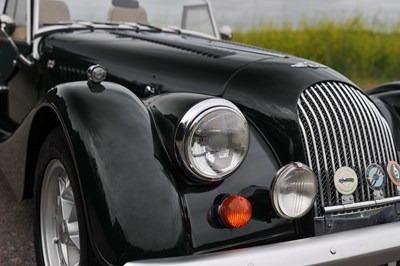 Lot 1990 Morgan Plus 8