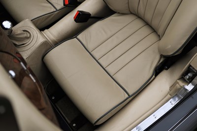 Lot 1990 Morgan Plus 8