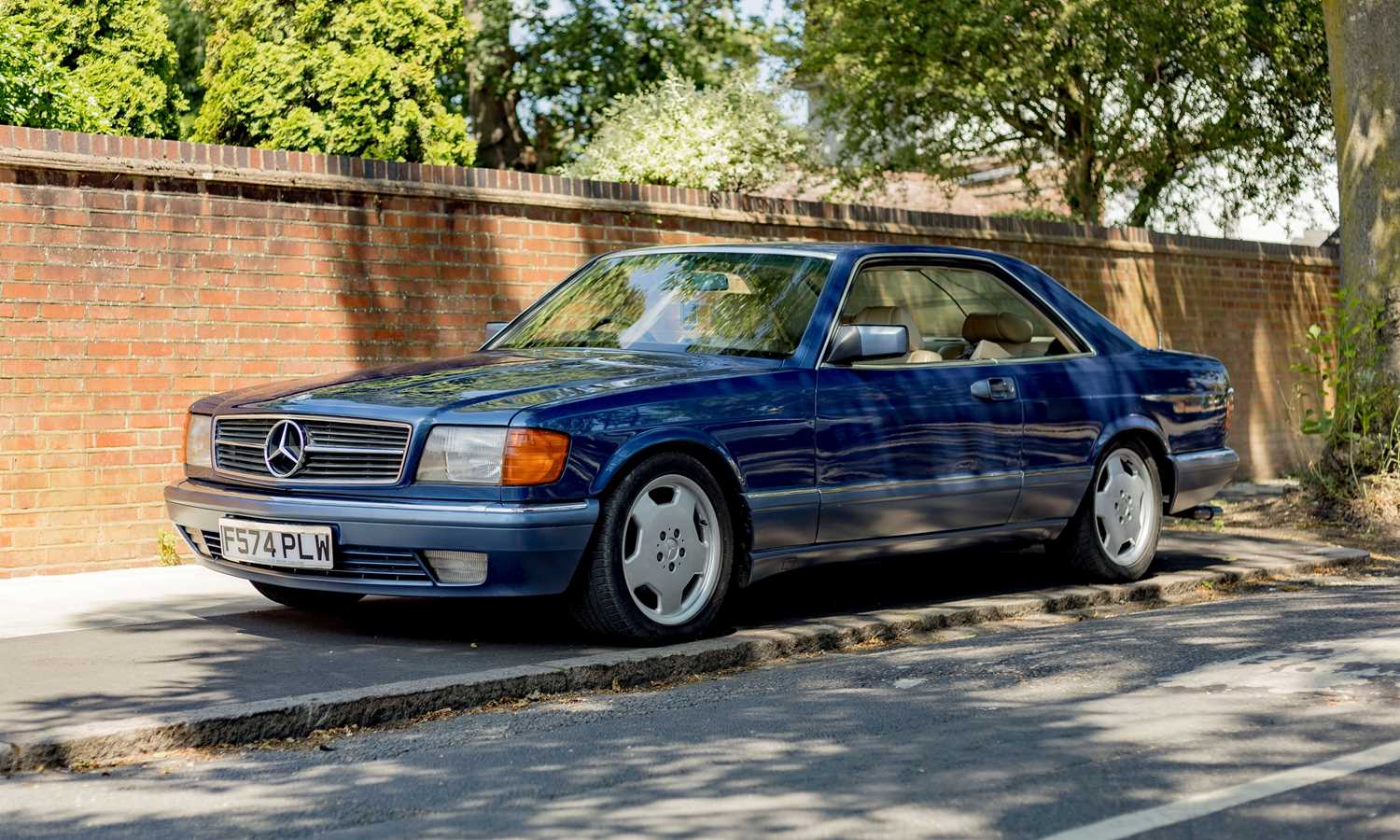 Lot 1989 Mercedes-Benz 500 SEC