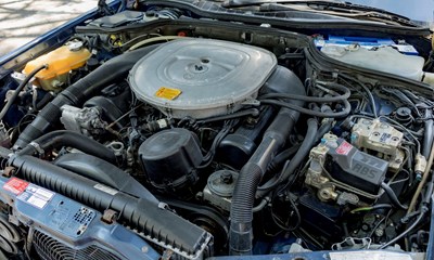 Lot 1989 Mercedes-Benz 500 SEC