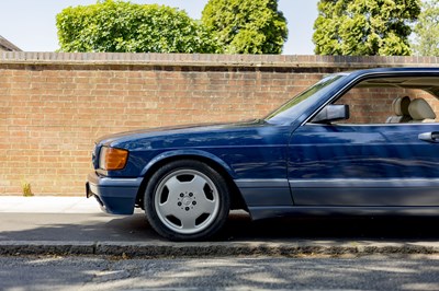 Lot 1989 Mercedes-Benz 500 SEC