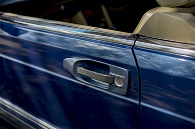 Lot 1989 Mercedes-Benz 500 SEC