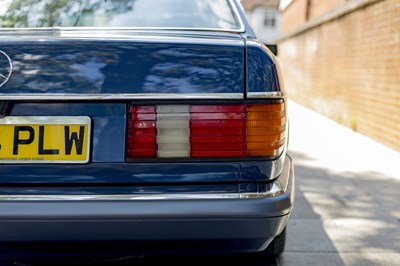 Lot 1989 Mercedes-Benz 500 SEC