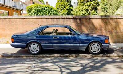 Lot 1989 Mercedes-Benz 500 SEC