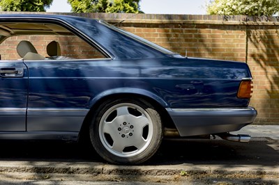 Lot 1989 Mercedes-Benz 500 SEC