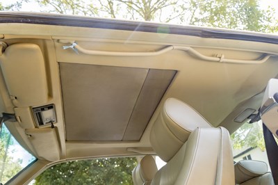 Lot 1989 Mercedes-Benz 500 SEC