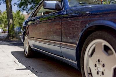 Lot 1989 Mercedes-Benz 500 SEC