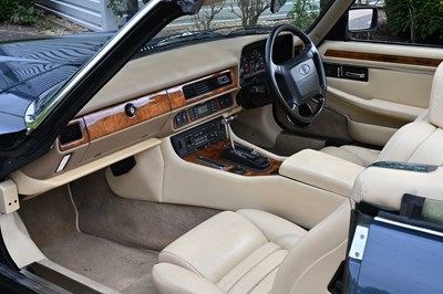 Lot 125 - 1994 Jaguar XJS V12 Convertible