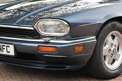 Lot 125 - 1994 Jaguar XJS V12 Convertible