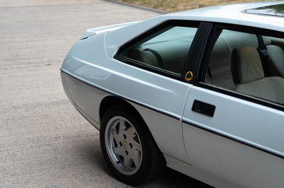Lot 184 - 1989 Lotus Eclat Excel
