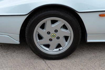 Lot 184 - 1989 Lotus Eclat Excel