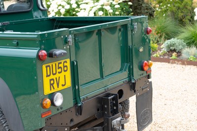 Lot 261 - 2006 Land Rover Defender TD5 90 Pick-up