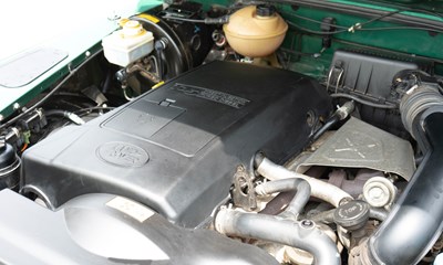 Lot 261 - 2006 Land Rover Defender TD5 90 Pick-up
