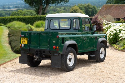 Lot 261 - 2006 Land Rover Defender TD5 90 Pick-up
