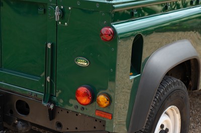 Lot 261 - 2006 Land Rover Defender TD5 90 Pick-up