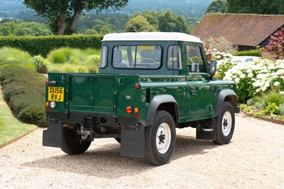 Lot 261 - 2006 Land Rover Defender TD5 90 Pick-up