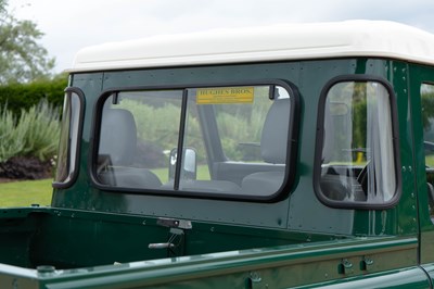 Lot 261 - 2006 Land Rover Defender TD5 90 Pick-up