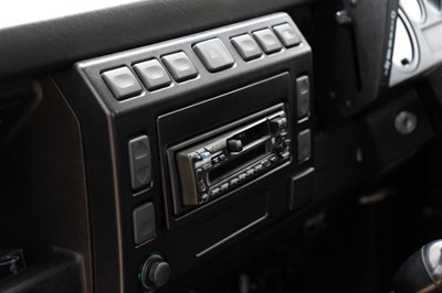 Lot 261 - 2006 Land Rover Defender TD5 90 Pick-up