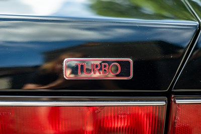Lot 163 - 1988 Bentley Turbo R