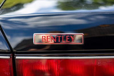 Lot 163 - 1988 Bentley Turbo R