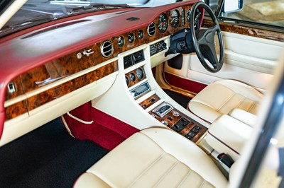 Lot 163 - 1988 Bentley Turbo R