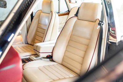 Lot 163 - 1988 Bentley Turbo R
