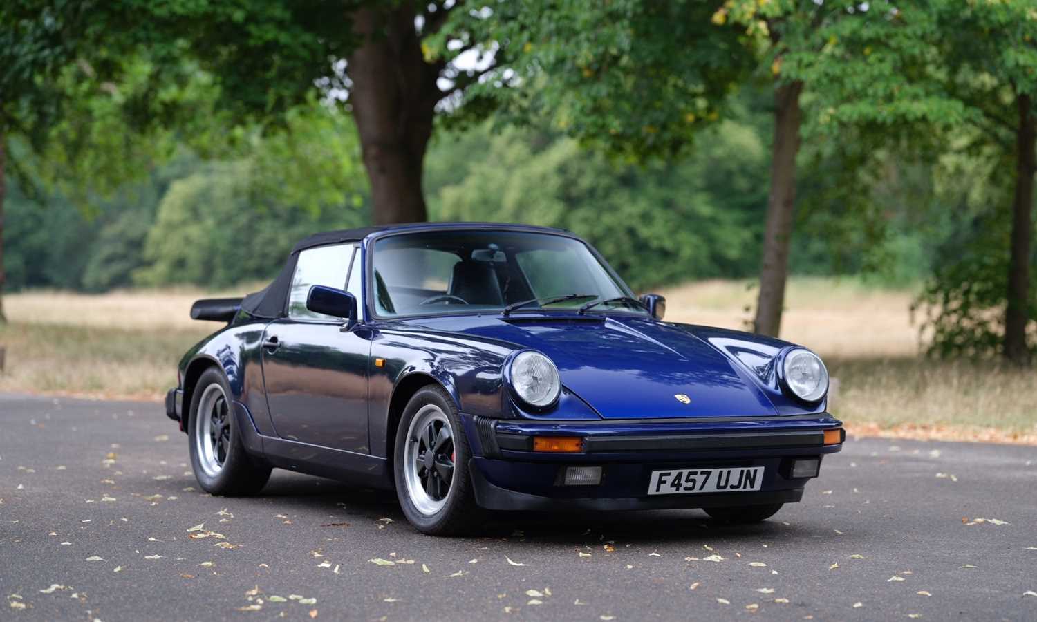 Lot 212 - 1989 Porsche 911 3.2 Convertible
