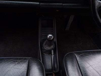 Lot 212 - 1989 Porsche 911 3.2 Convertible