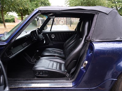 Lot 212 - 1989 Porsche 911 3.2 Convertible