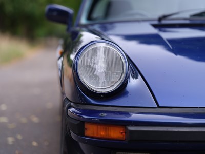 Lot 212 - 1989 Porsche 911 3.2 Convertible