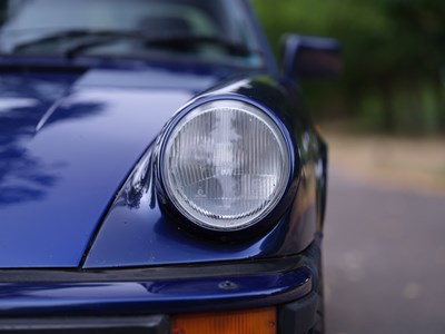 Lot 212 - 1989 Porsche 911 3.2 Convertible