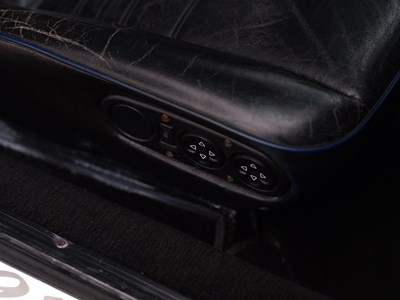 Lot 212 - 1989 Porsche 911 3.2 Convertible