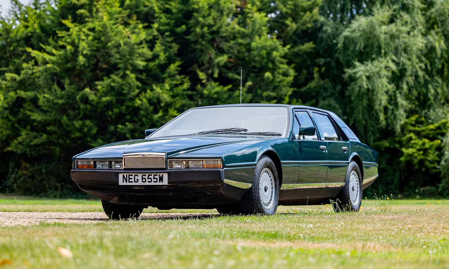 Lot 175 - 1981 Aston Martin Lagonda