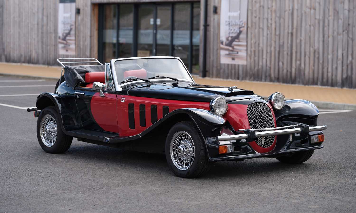 Lot 131 - 1984 Panther Kallista