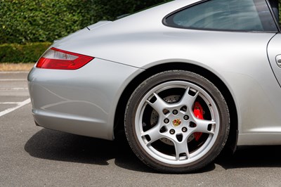 Lot 262 - 2004 Porsche 997/911 C2S