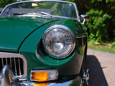 Lot 268 - 1964 MGB Roadster