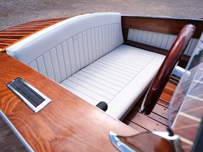 Lot 236 - Classic Style Wooden Speed Boat ‘Catch Me If You Can’