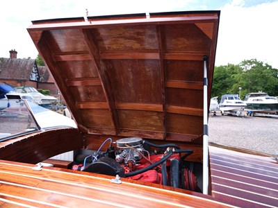 Lot 236 - Classic Style Wooden Speed Boat ‘Catch Me If You Can’