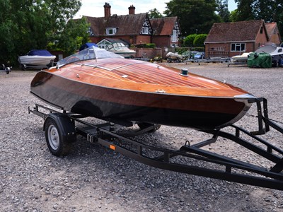 Lot 236 - Classic Style Wooden Speed Boat ‘Catch Me If You Can’