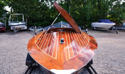 Lot 236 - Classic Style Wooden Speed Boat ‘Catch Me If You Can’