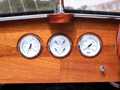Lot 236 - Classic Style Wooden Speed Boat ‘Catch Me If You Can’