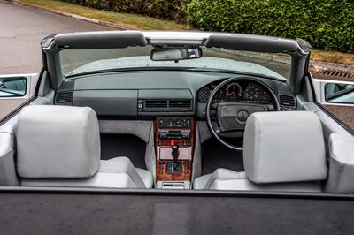 Lot 245 - 1990 Mercedes-Benz 500 SL